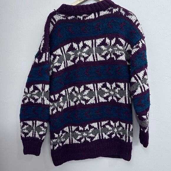 Vintage 100% Wool Sweater Cardigan women's size  44x31 chunky Ecuador buttons - Picture 2 of 6